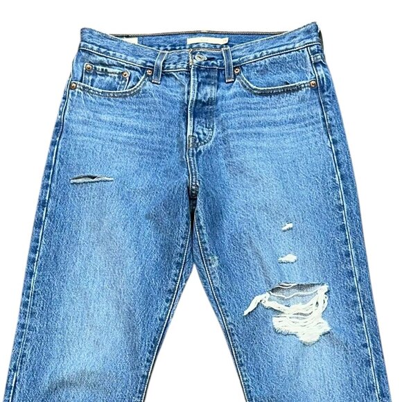 Levi's Premium Denim Wedgie Straight Leg Jeans 28 Button Fly Mid Wash Distressed - Picture 2 of 9